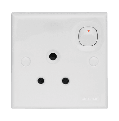 CLASSIC 5Amp. Switched Socket Outlet